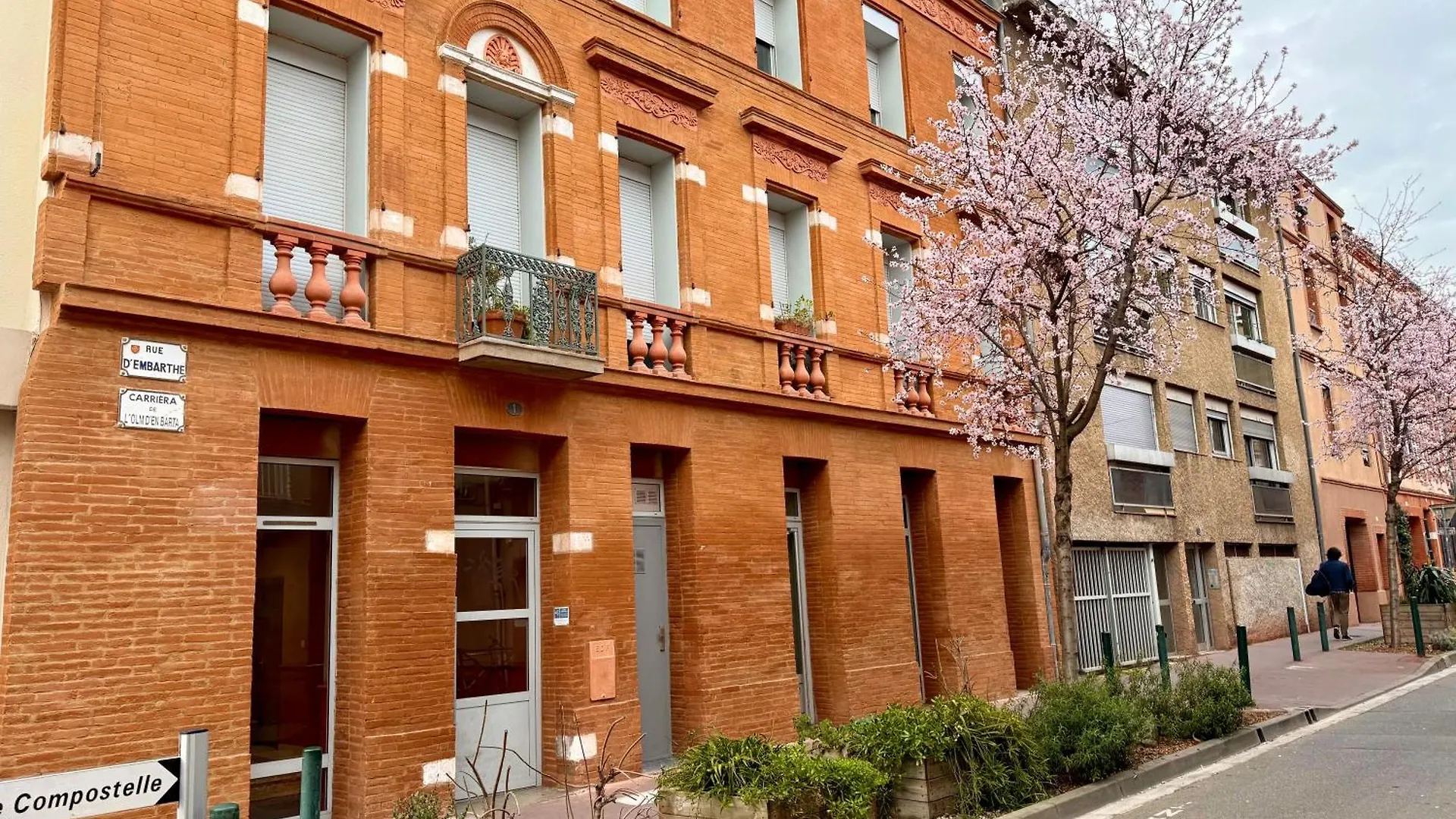 Studio Compans Central Avec Balcon - Metro & Universite Capitole A Pied - Checkin Autonome Toulouse France